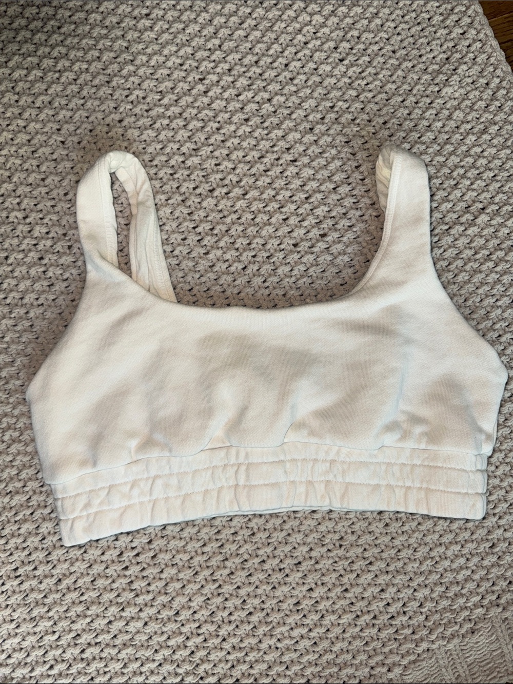 DAILY DRILLS Cream Bra, size Medium. EUC.